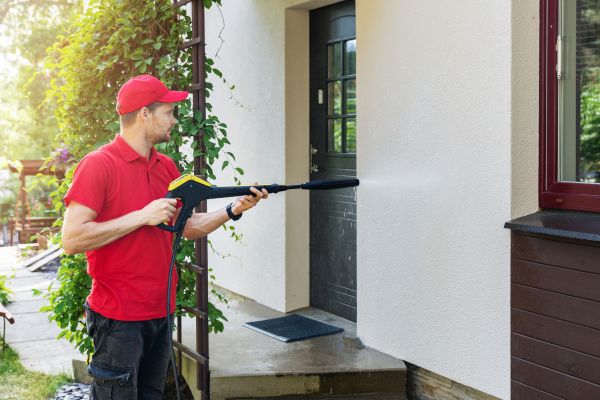 Building Exterior Cleaning in Fort Walton Beach