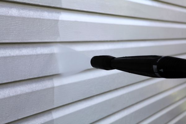 Condo Siding Power Washing in Fort Walton Beach