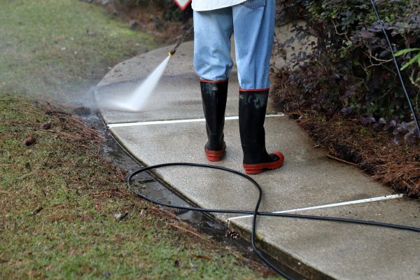 Sidewalk Pressure Cleaning in Fort Walton Beach
