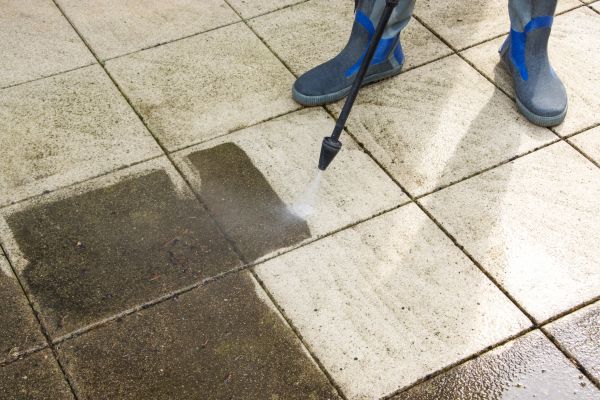 Outdoor Concrete Cleaning in Fort Walton Beach
