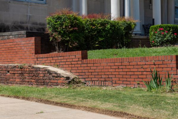 Retaining Wall Cleaning in Fort Walton Beach